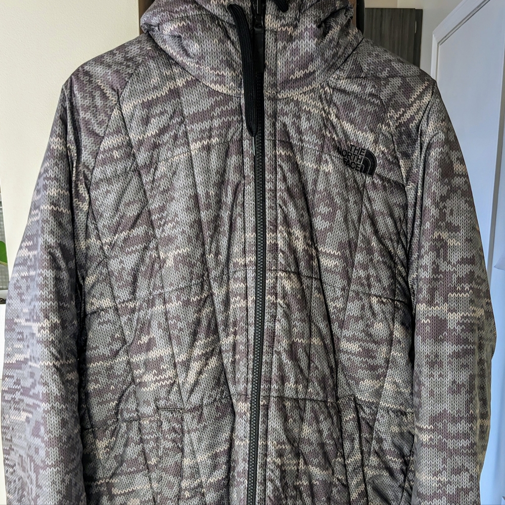 The North Face Men’s Gray XL Reversible Puffer Winter/Snow/Ski Jacket.